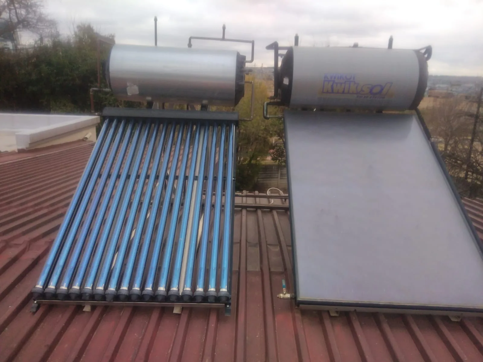 Solar geyser repairs Sandton roof mounted hot water system and valve inspection